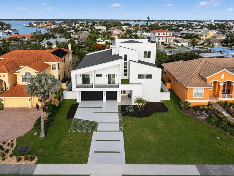 3221 GULF BLVD, Belleair Beach, FL 33786