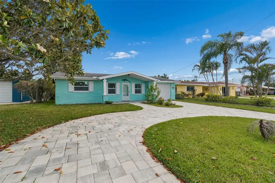 4234 FLORAMAR TER, New Port Richey, FL 34652