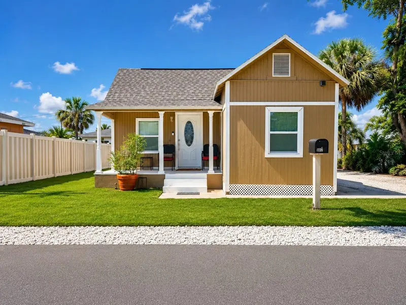 802 JURGENS ST, Clearwater, FL 33755