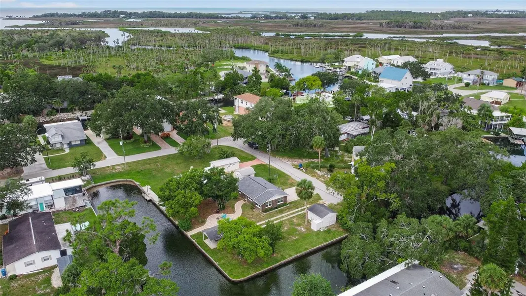 5411 TEAL DR, Weeki Wachee, FL 34607