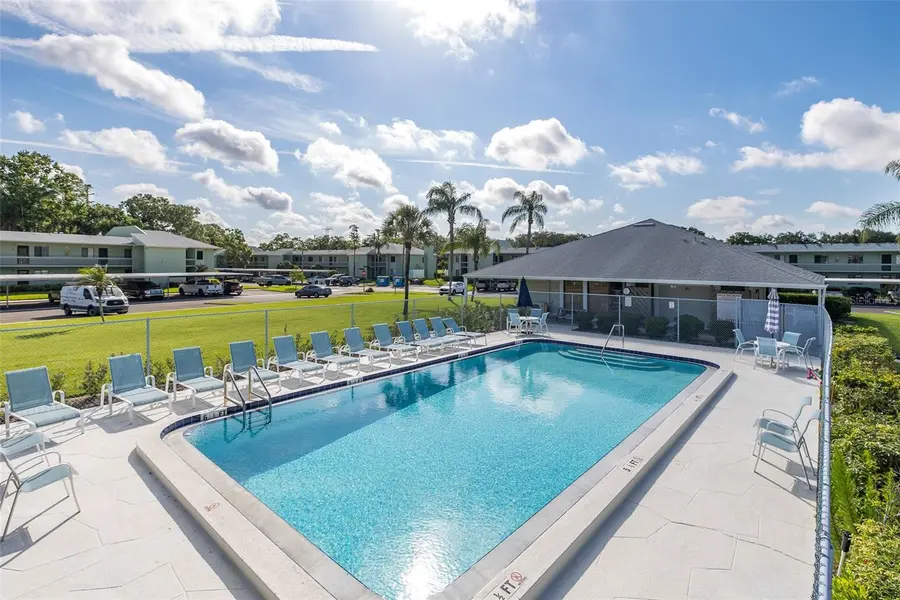 130 NANCY DR #37, Oldsmar, FL 34677