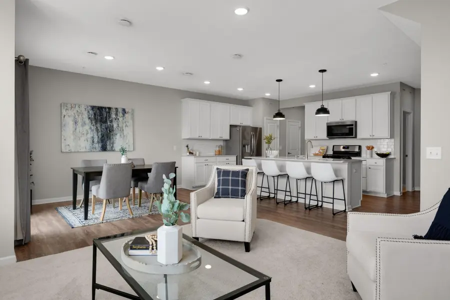 11321 Brookview RD, Woodbury, MN 55129