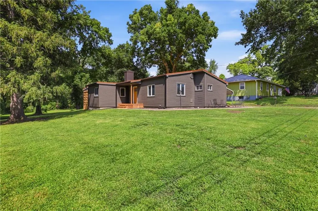 504 S Thornton ST, Richmond, MO 64085