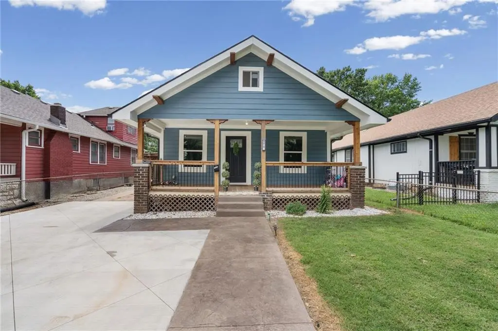 2215 Elizabeth AVE, Kansas City, KS 66102