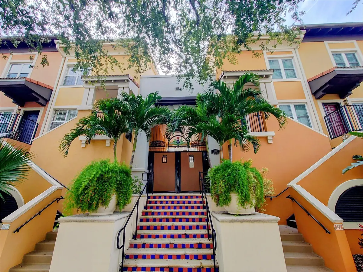 200 4TH AVE S #130, St Petersburg, FL 33701