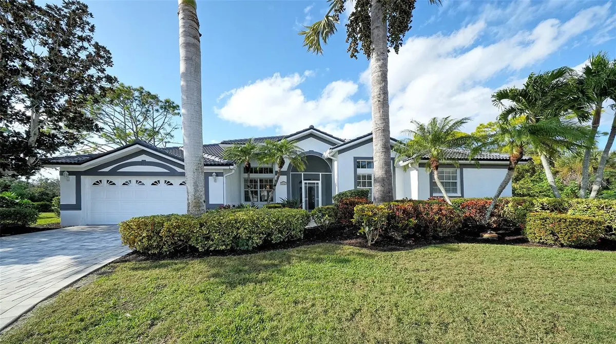 9402 GLEN ABBEY LN, Sarasota, FL 34238