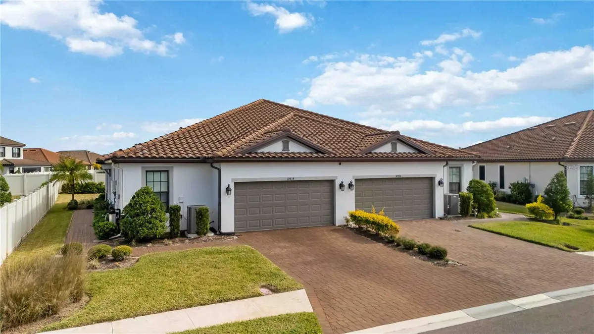 10934 WENDOVER DR, Palmetto, FL 34221
