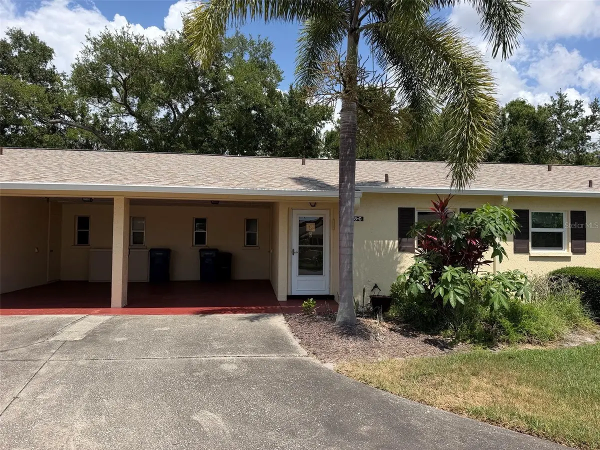 390 301 BLVD W #8C, Bradenton, FL 34205
