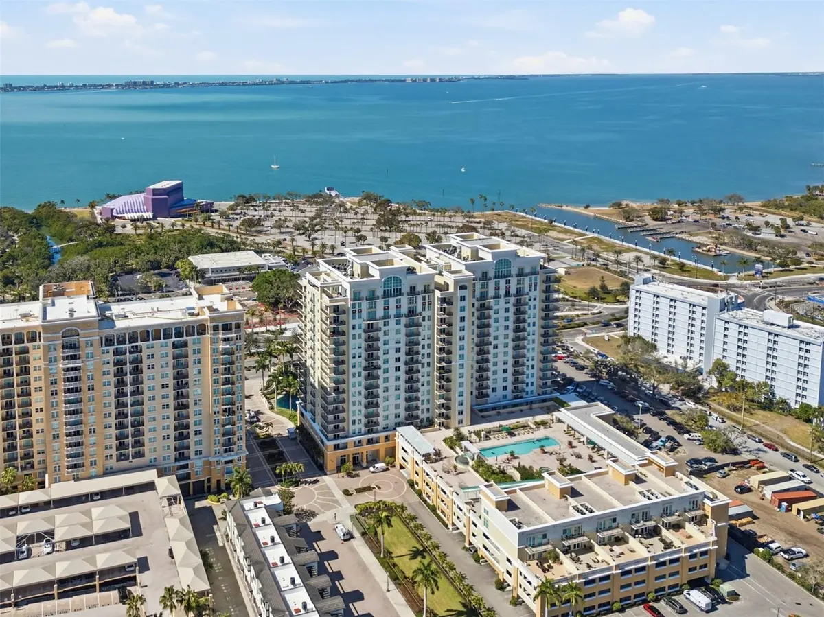 800 N TAMIAMI TRL #1203, Sarasota, FL 34236
