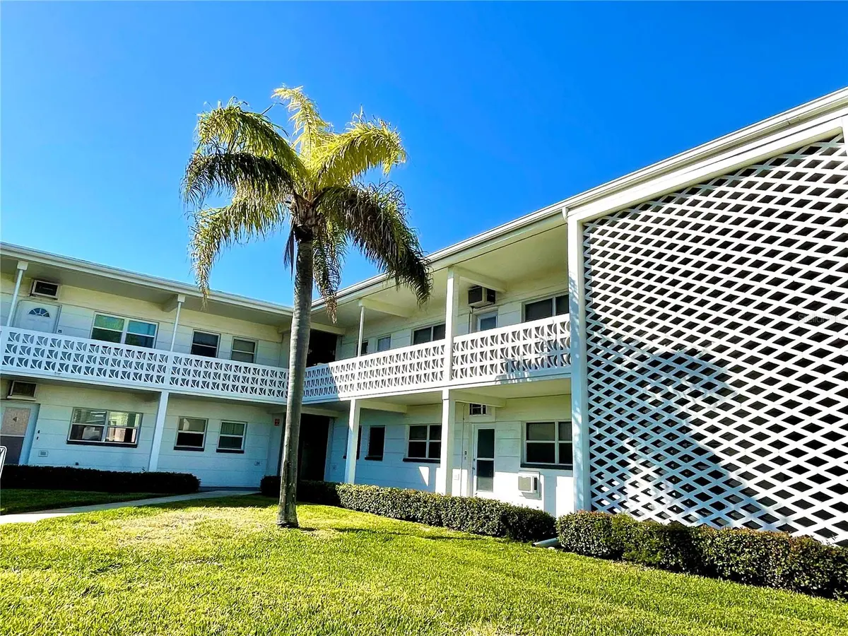 7050 SUNSET WAY #19, St Pete Beach, FL 33706