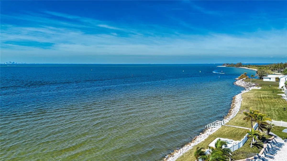 802 BAHIA DEL SOL DR #6, Ruskin, FL 33570