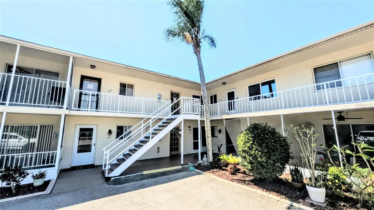 360 BASE AVE E #424, Venice, FL 34285