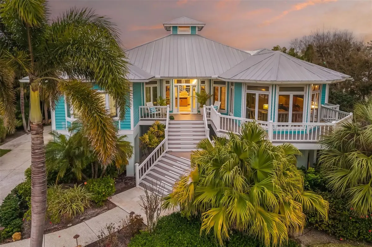 746 EAGLE POINT DR, Venice, FL 34285