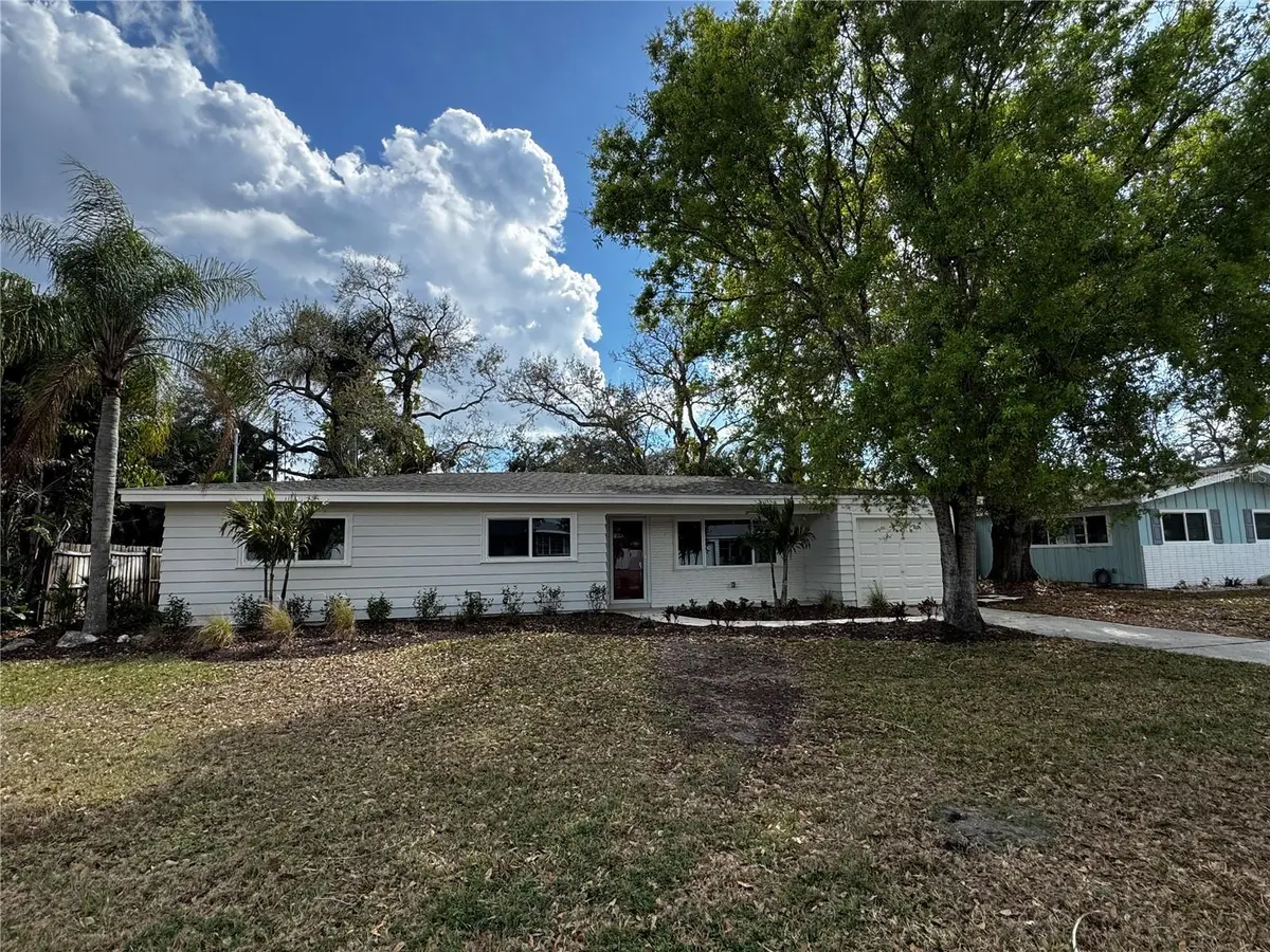 3182 HATTON ST, Sarasota, FL 34237