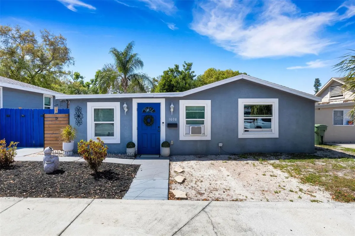 1608, 1610, 1612 11TH ST W, Bradenton, FL 34205