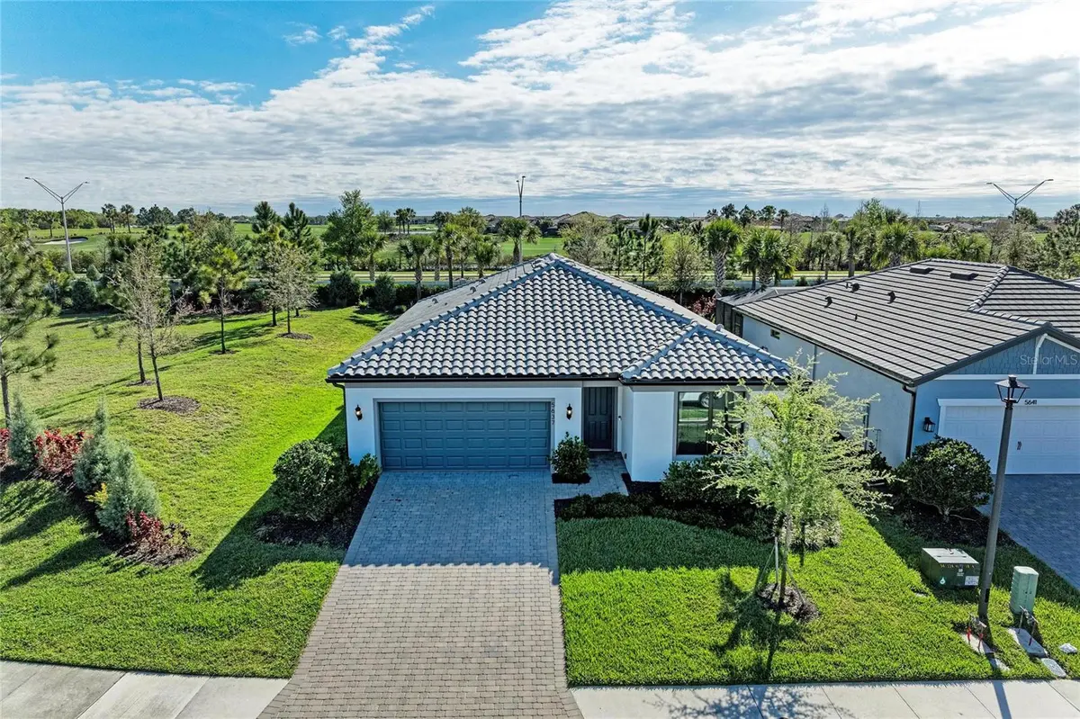 5637 SILVERSIDE PINE CT, Bradenton, FL 34211