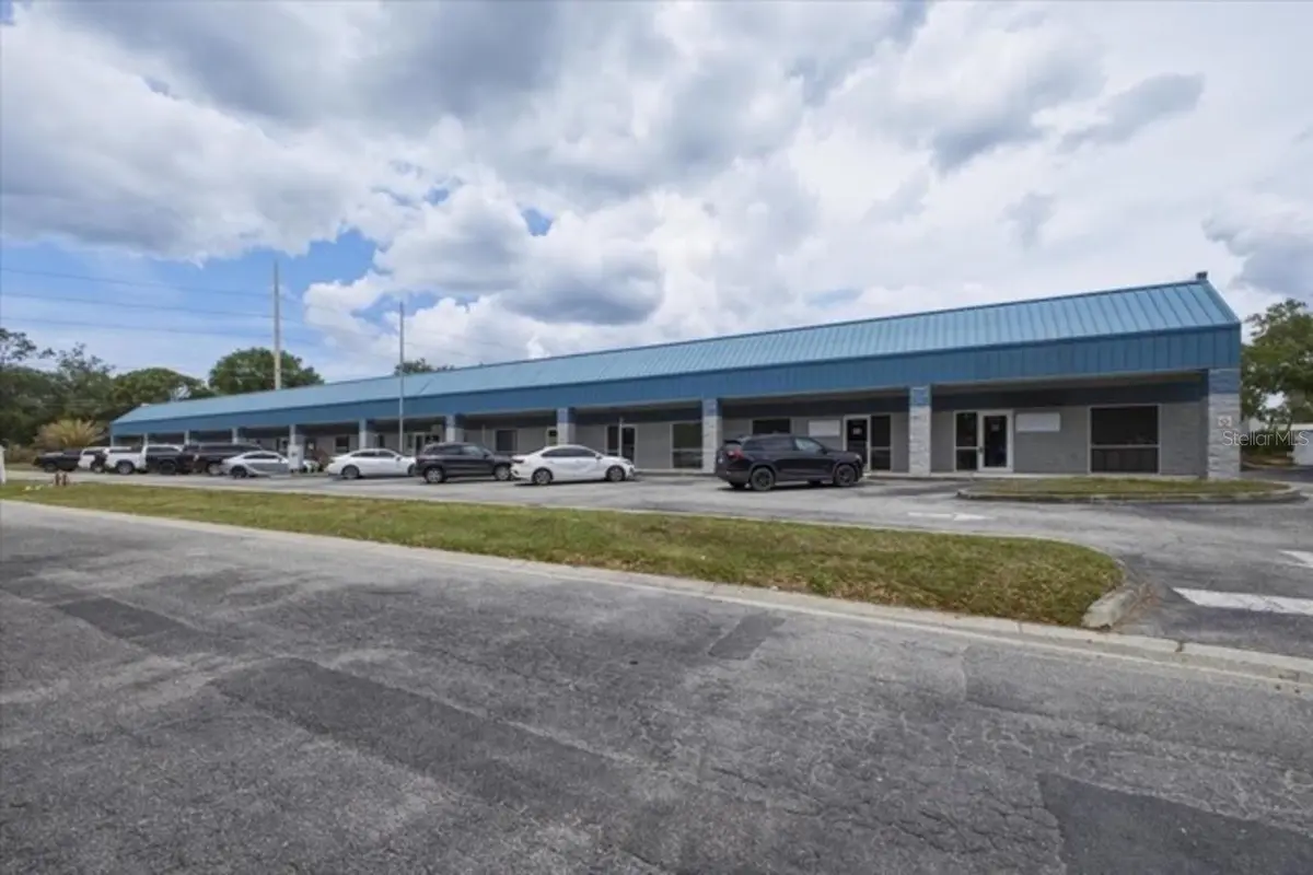 1882 PORTER LAKE DR #106, Sarasota, FL 34240