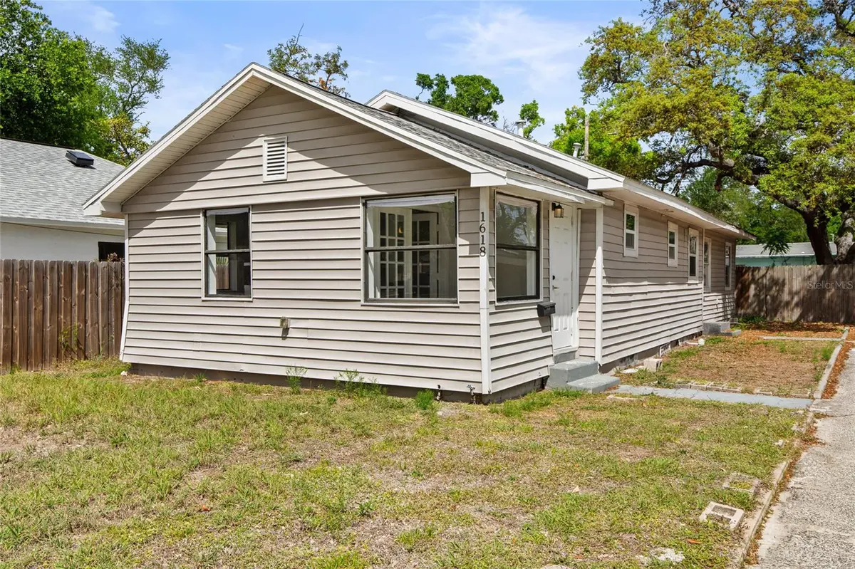 1618 43RD ST S, St Petersburg, FL 33711