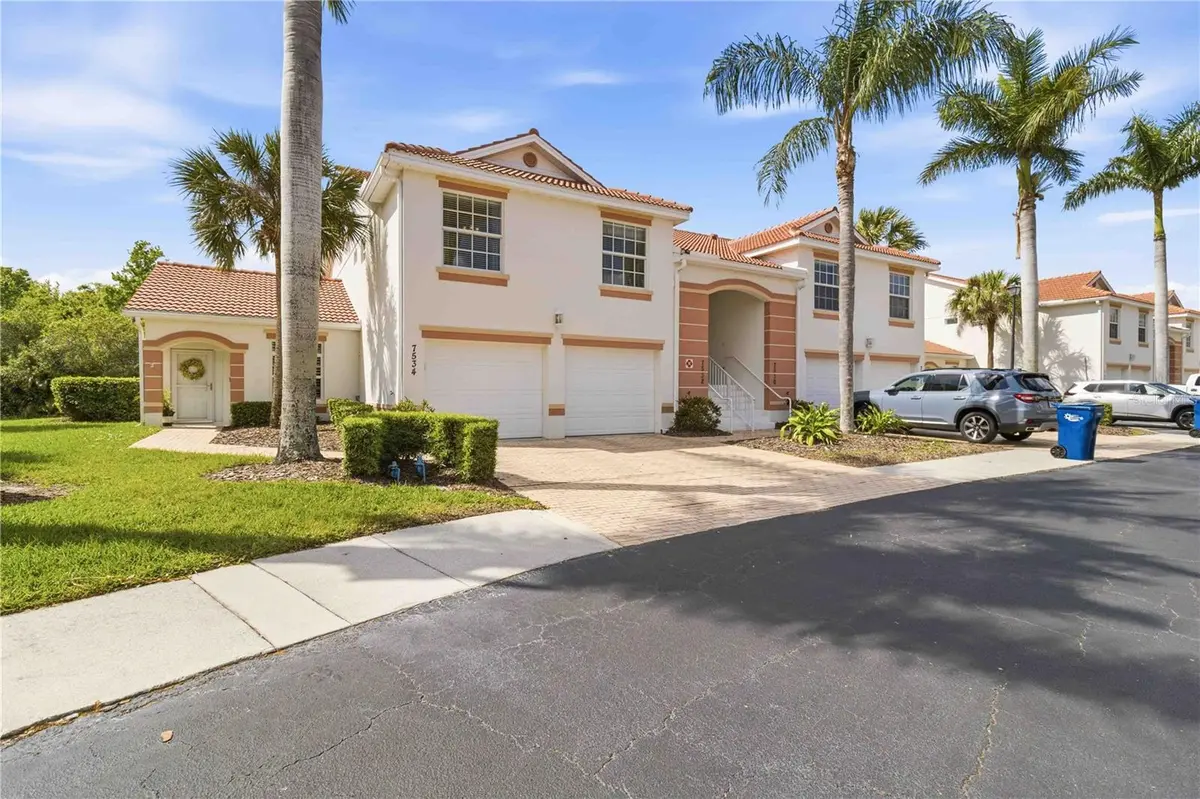 7532 MARSH ORCHID CIR #201, Bradenton, FL 34203
