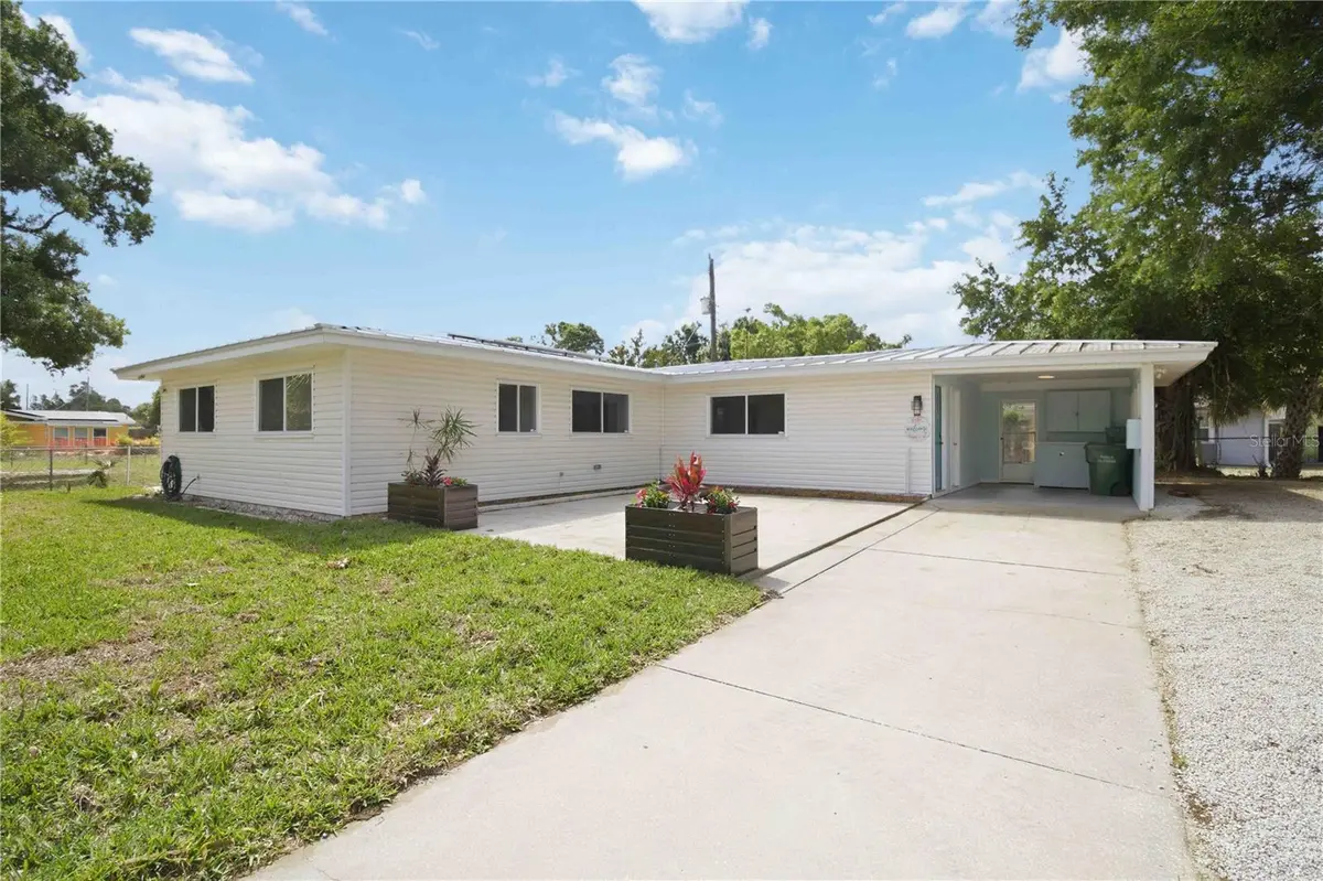 2816 MICHIGAN ST, Sarasota, FL 34237