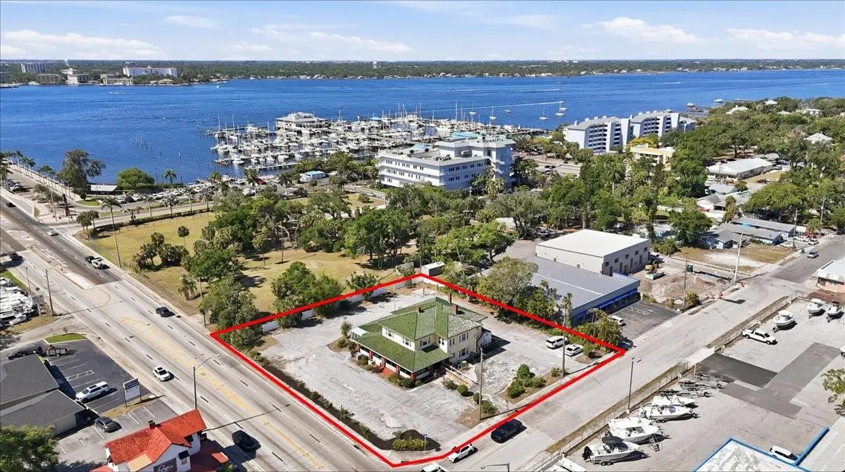 337 US-41 BUS., Palmetto, FL 34221