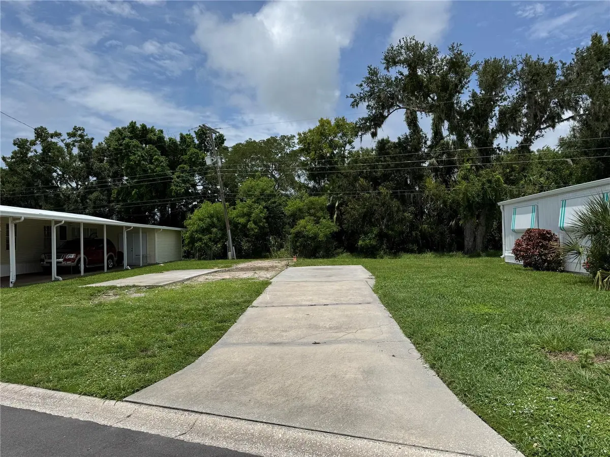 2900 8TH AVE W #18, Palmetto, FL 34221