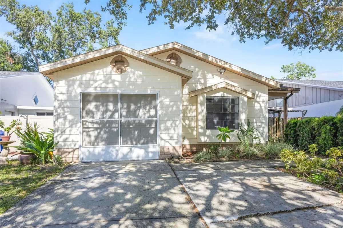 13427 LARAWAY DR, Riverview, FL 33579