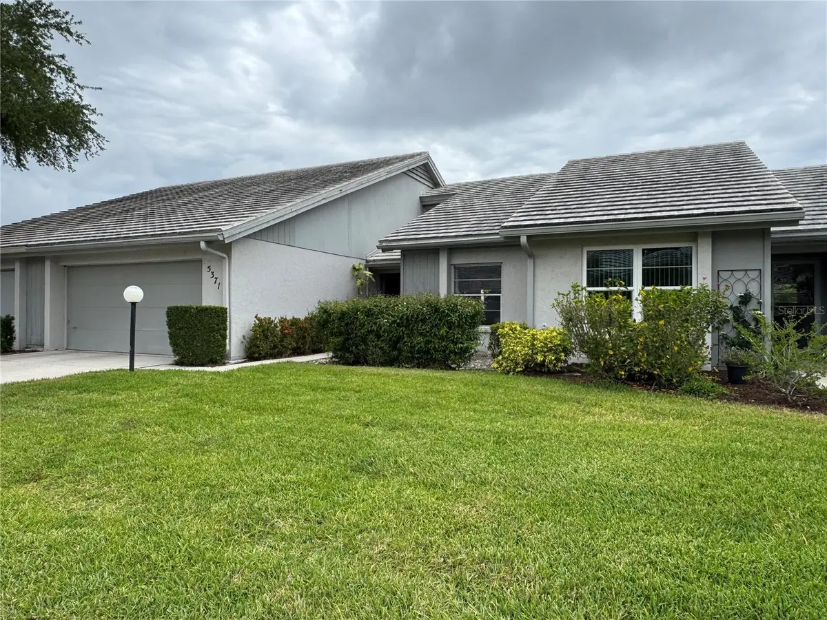 5371 CRESTLAKE BLVD #68, Sarasota, FL 34233