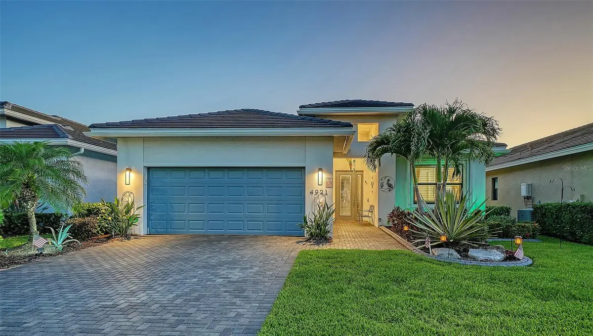 4921 SURFSIDE CIR, Bradenton, FL 34211