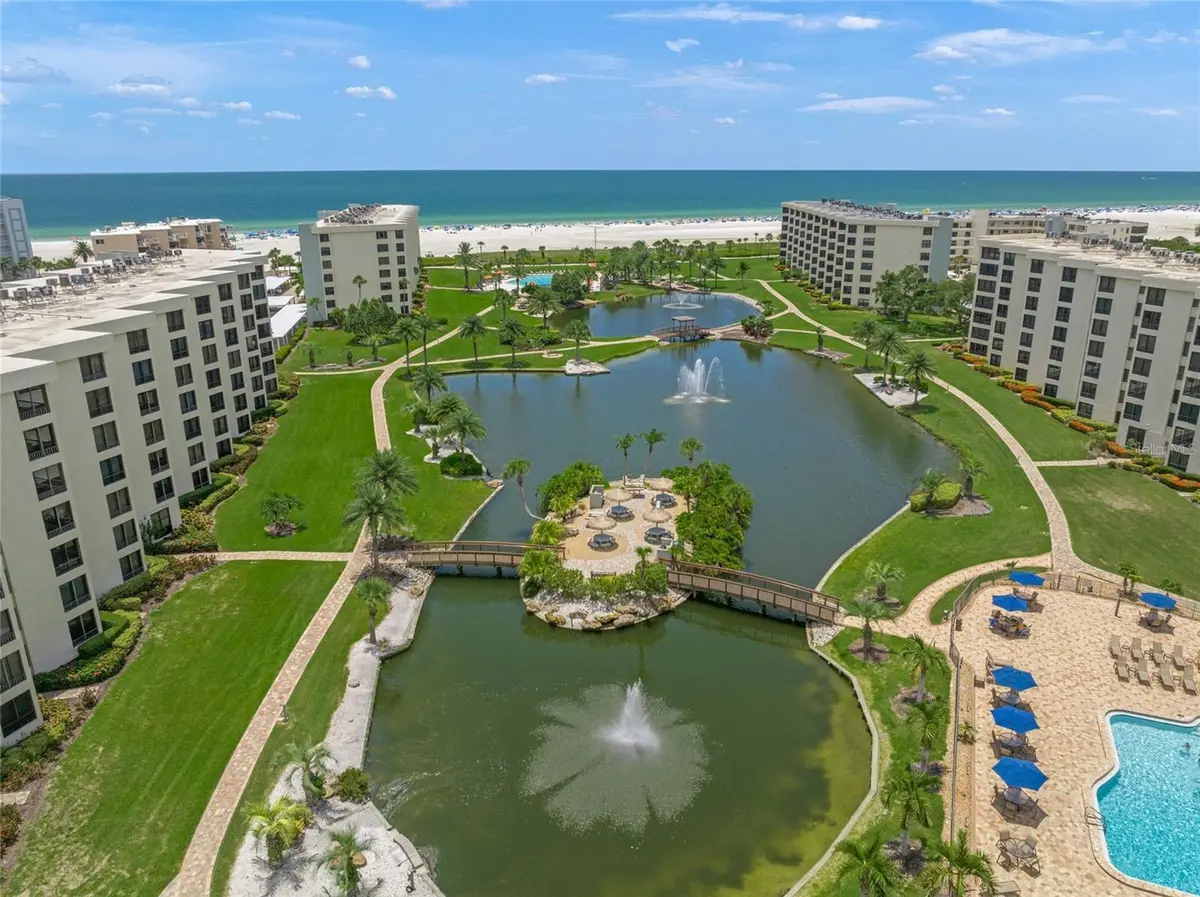5780 MIDNIGHT PASS RD #B105, Sarasota, FL 34242