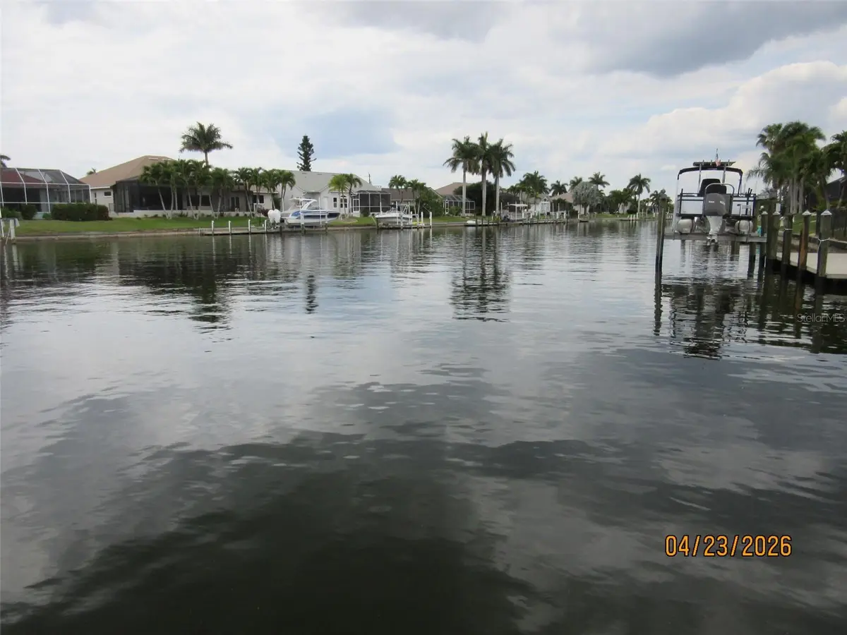 562 MONACO DR, Punta Gorda, FL 33950