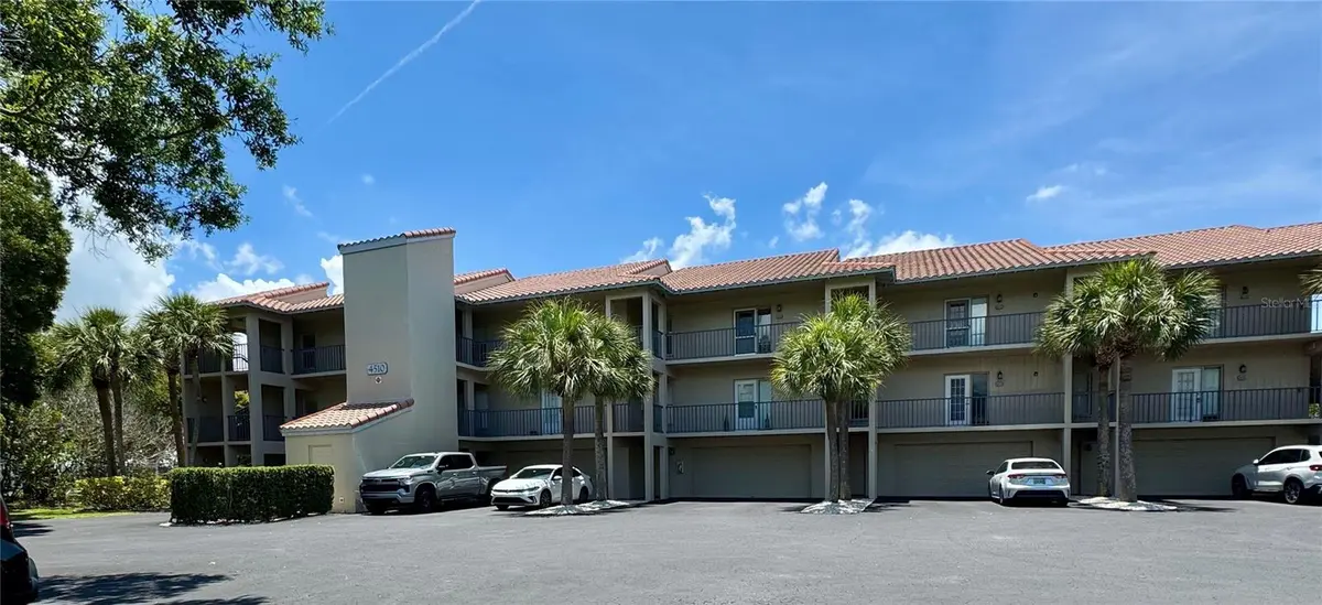 4510 EL CONQUISTADOR Pkwy #204, Bradenton, FL 34210