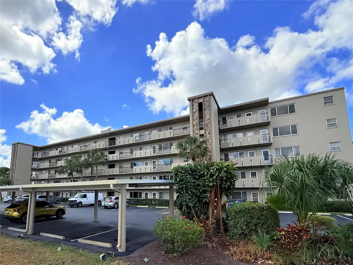 4460 IRONWOOD CIR #304A, Bradenton, FL 34209