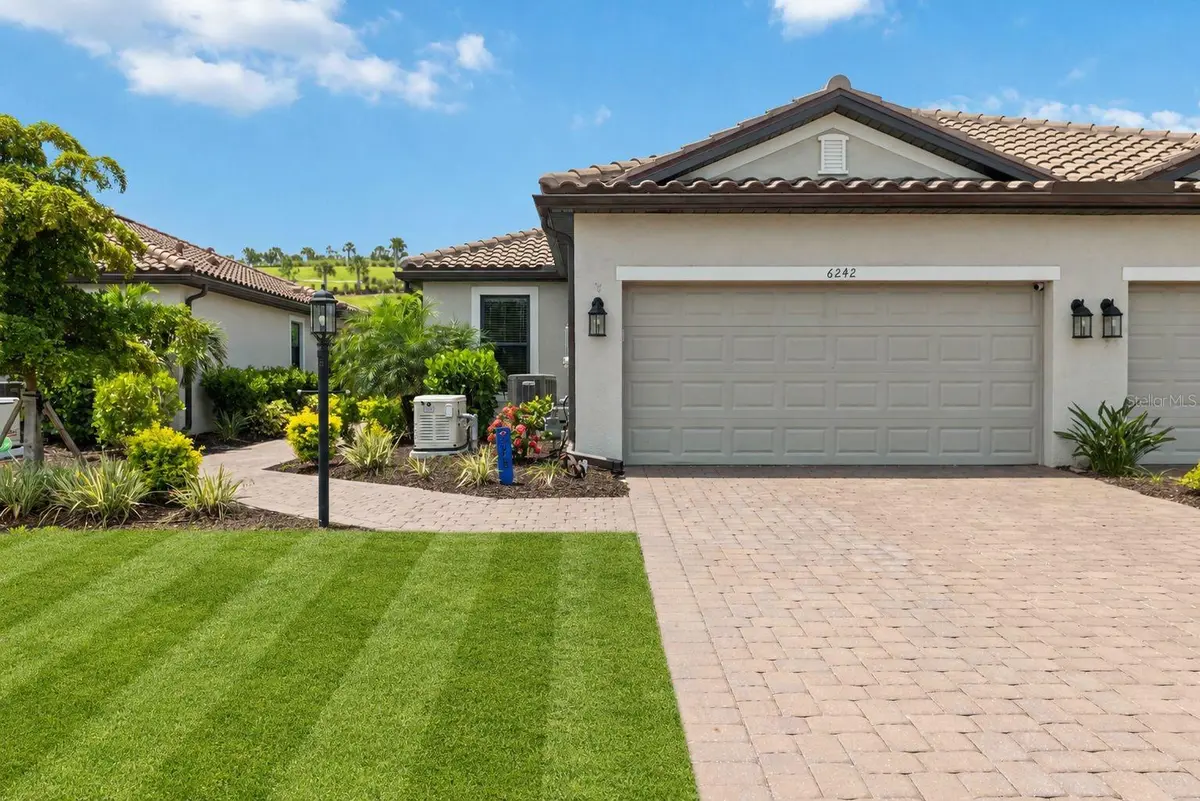 6242 GRANDVIEW HILL CT, Bradenton, FL 34203