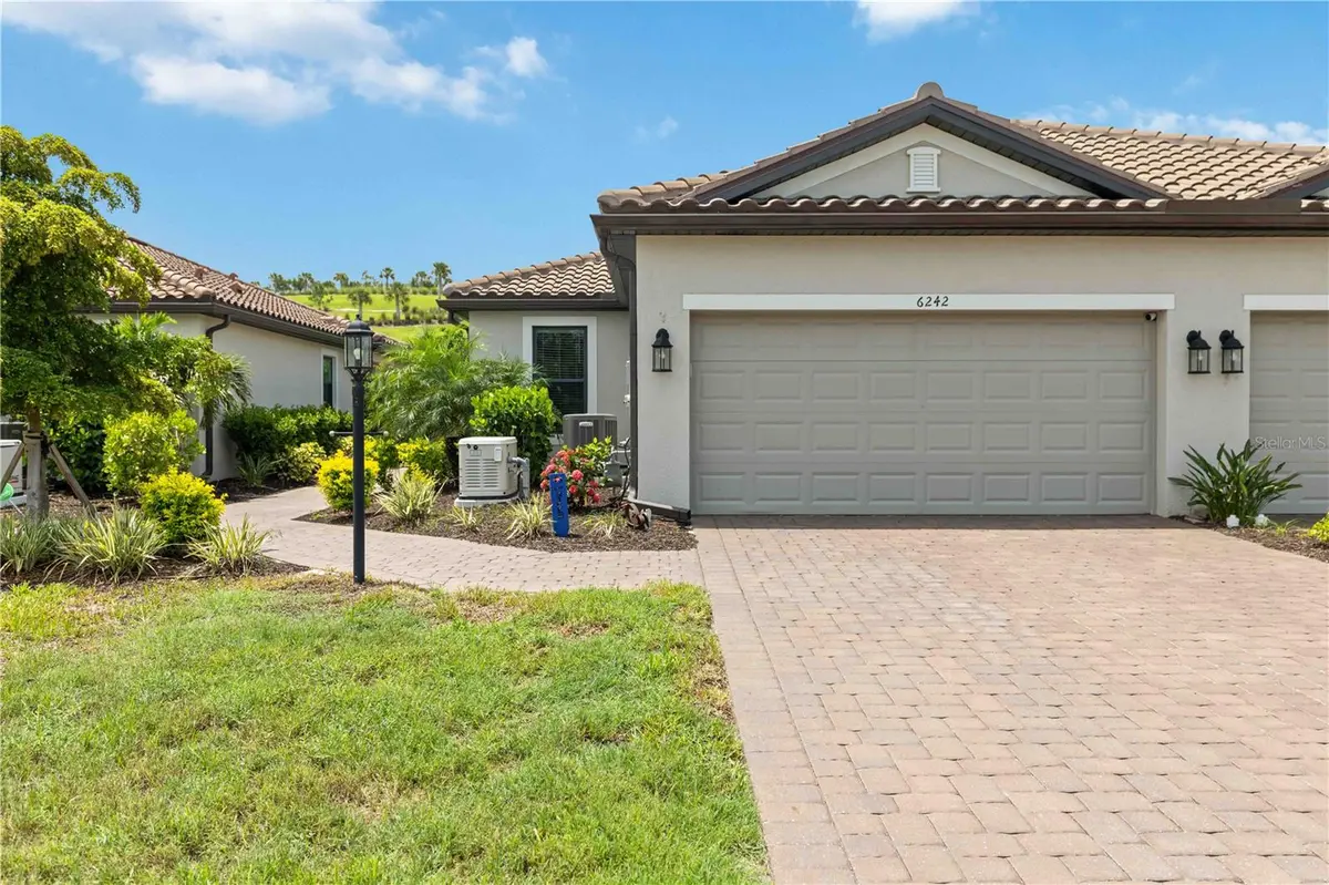 6242 GRANDVIEW HILL CT, Bradenton, FL 34203