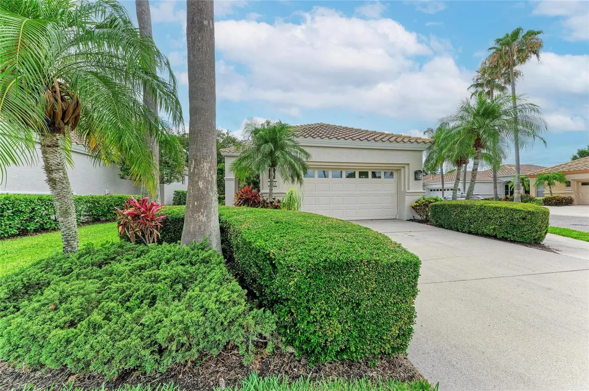 3883 ALAMANDA DR, Sarasota, FL 34238