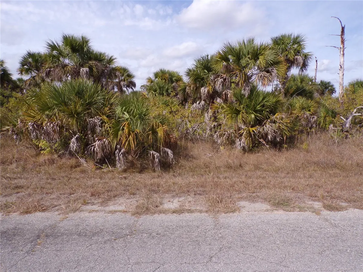 FIREGLOW CIR, North Port, FL 34288