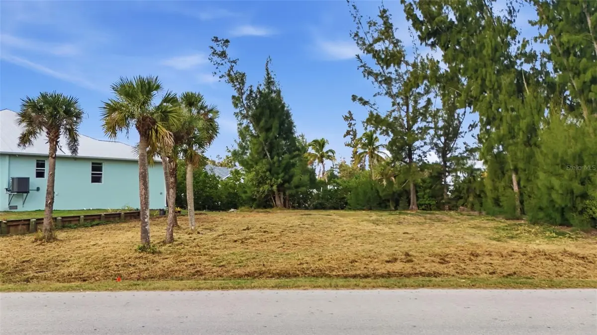 3925 MAGNOLIA WAY, Punta Gorda, FL 33950