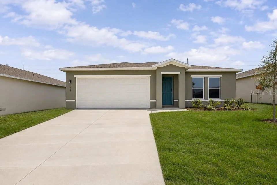 3521 DAHLIA DR, Lake Hamilton, FL 33851