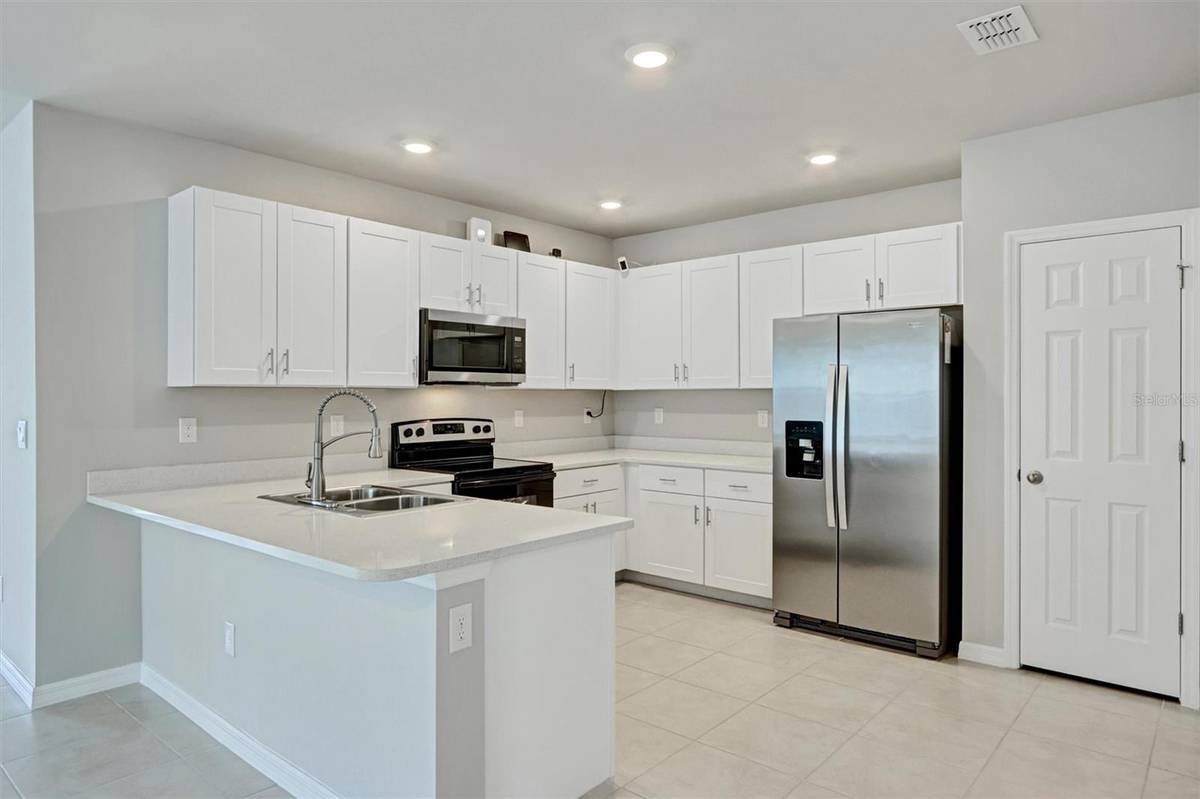 20462 PLUMWOOD LOOP, North Fort Myers, FL 33917