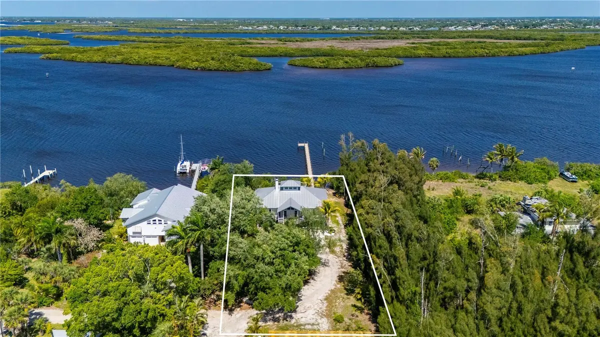 27414 MISTY AVE, Punta Gorda, FL 33982