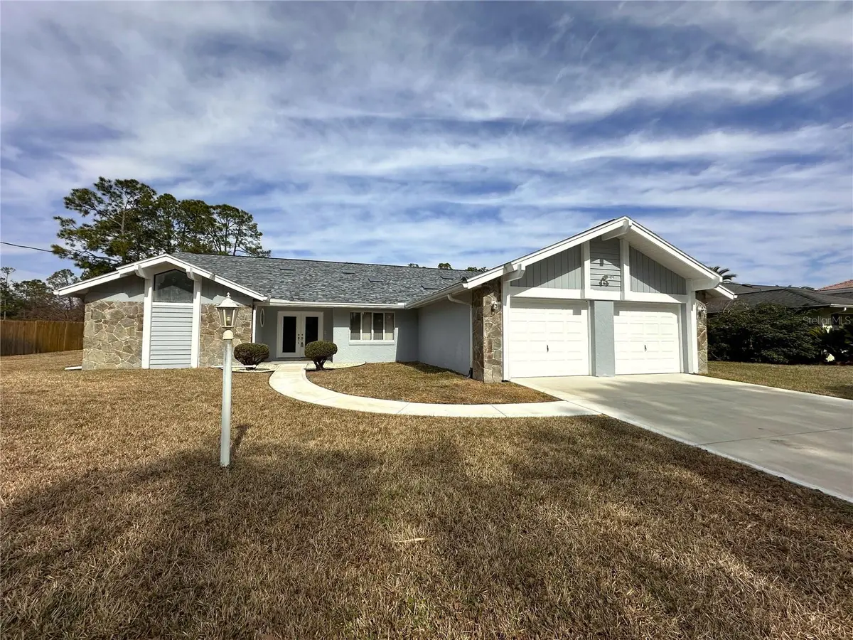 100 WEBSTER LN, Palm Coast, FL 32164