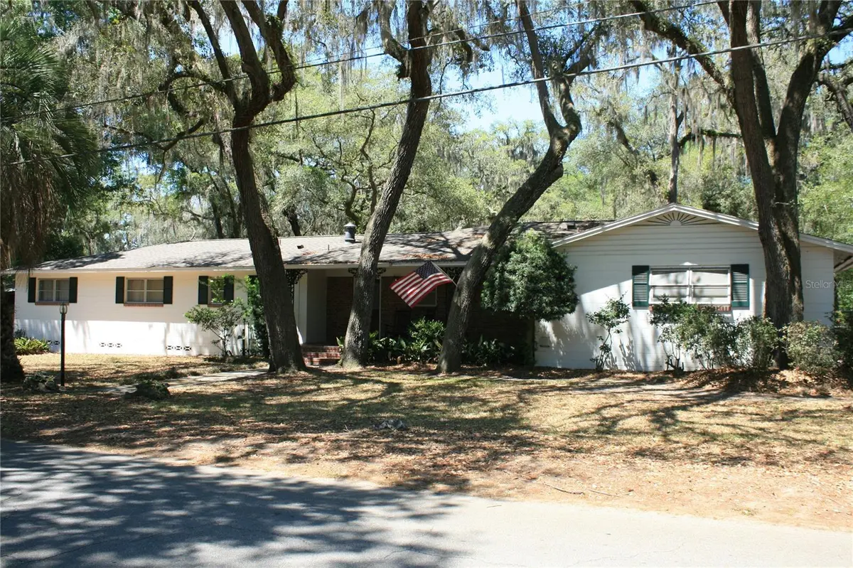 106 SW 38TH ST, Gainesville, FL 32607