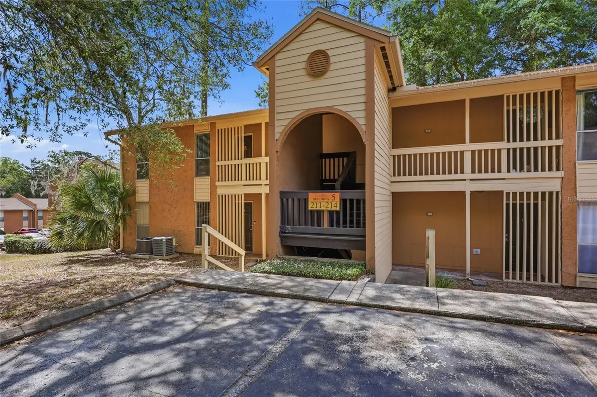 1810 NW 23RD BLVD #Bldg 5, 211, Gainesville, FL 32605