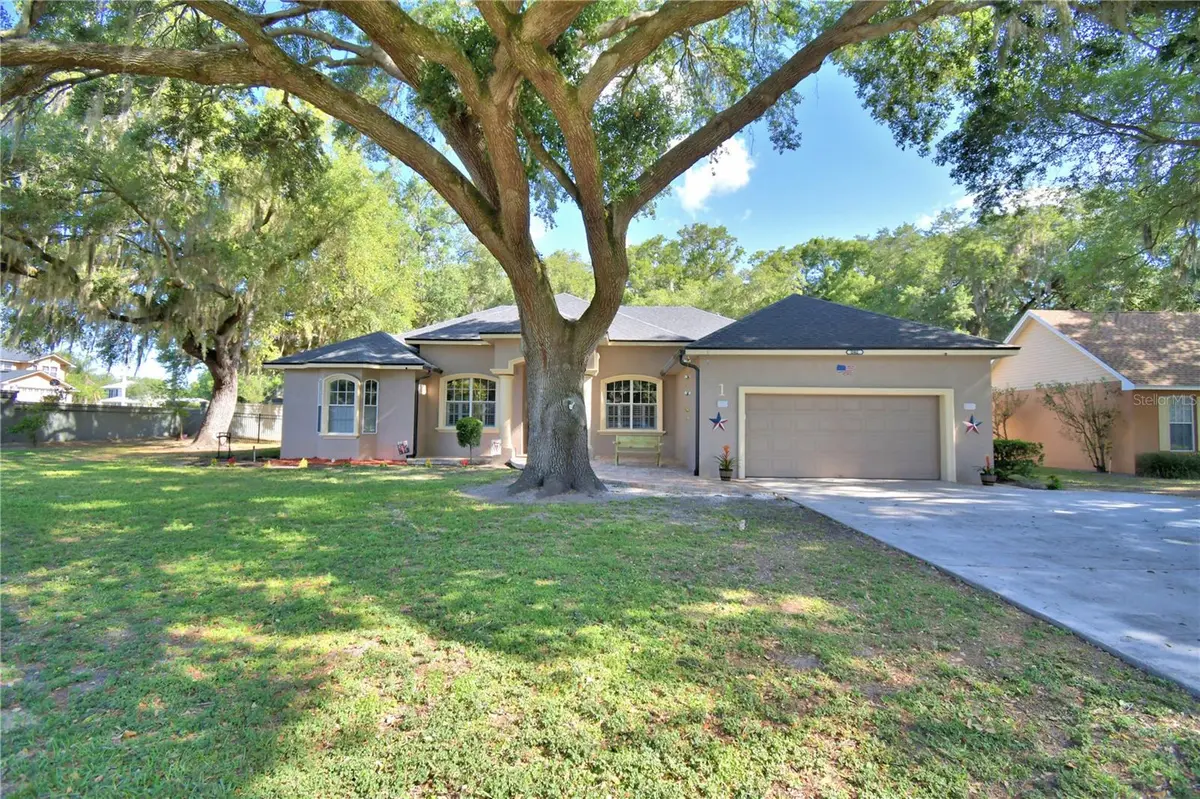 1 LAKE ELOISE LN, Winter Haven, FL 33884