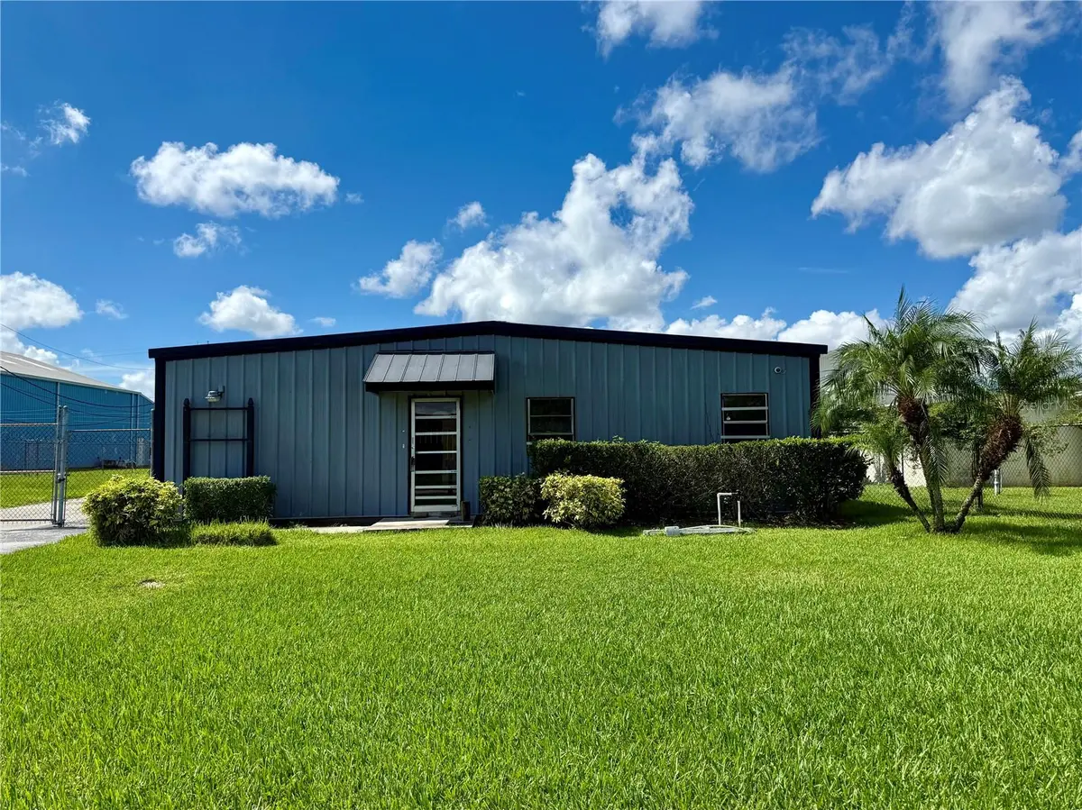 530 W BRANNEN RD, Lakeland, FL 33813