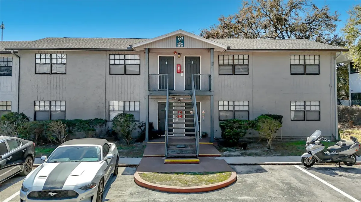 201 PINE VIOLET CT #201, Tampa, FL 33612