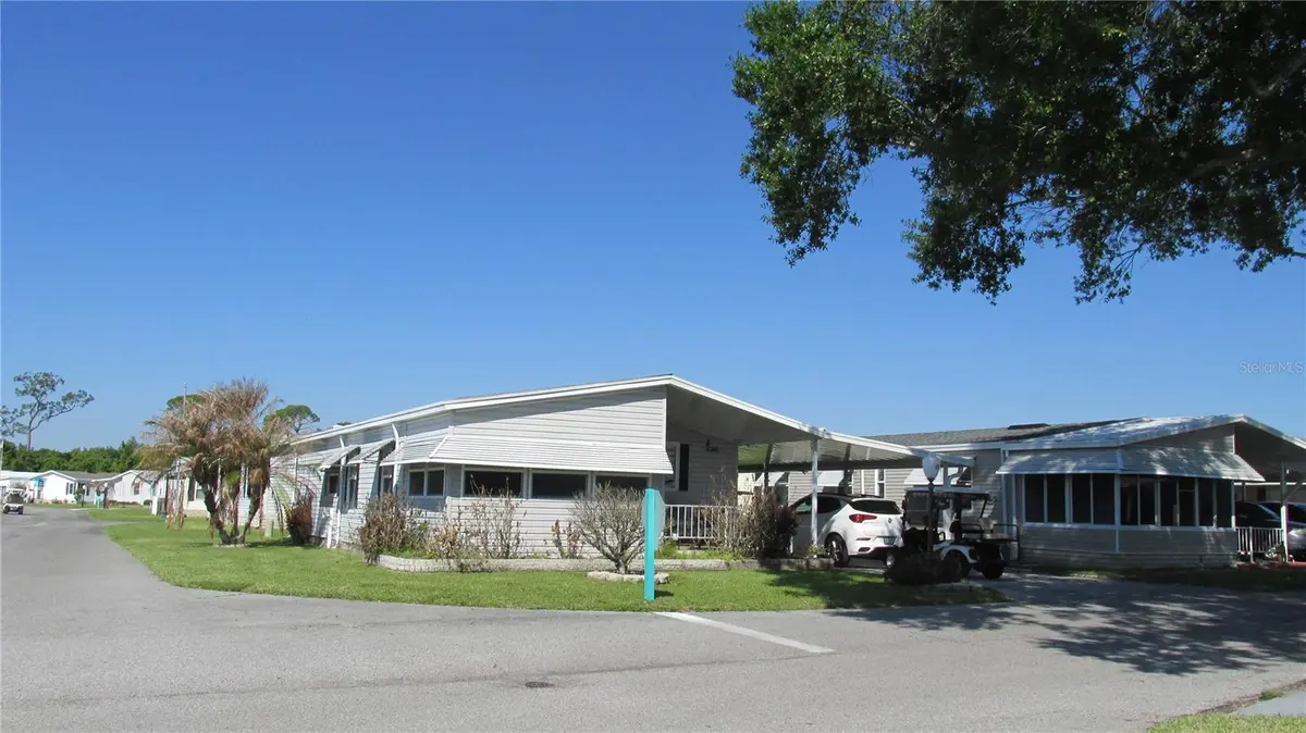 102 NEWCASTLE BLVD, Haines City, FL 33844