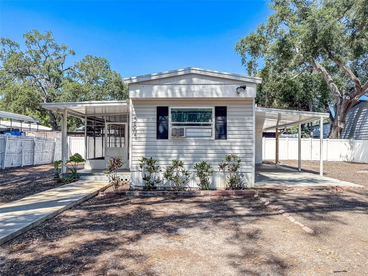 5807 BARRY LN, Tampa, FL 33634