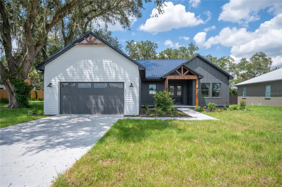 2411 OLD MEDULLA RD, Lakeland, FL 33811